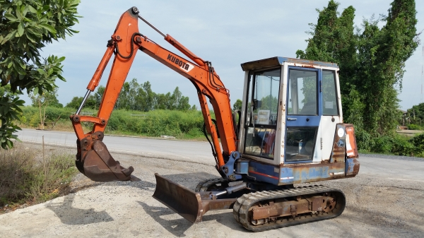 ขายด่วนรถเเม็คโครคูโบต้า KH-27มีหัวเก่งสวยๆเทียบเท่า PC30เคื่องคูโบต้า3สูบเก่าญี่ปุ่นแท้ไม่เคยใช้งานเมืองไทยเลยส่งให้ฟรีๆ