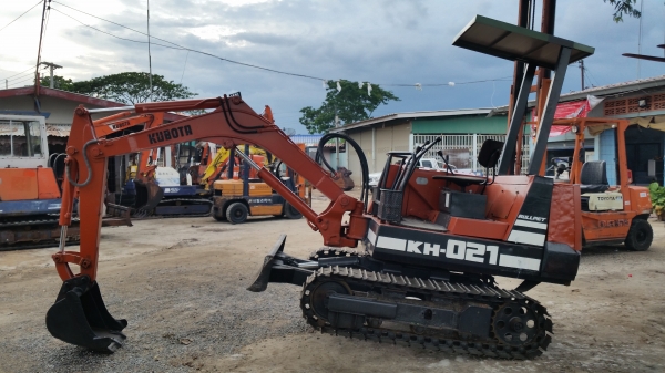 ขายด่วนรถเเม็คโครคูโบต้า KH-21แทคเหล็กเทียบเท่า PC25เคื่องคูโบต้า3สูบเก่าญี่ปุ่นแท้ไม่เคยใช้งานเมืองไทยเลยส่งให้ฟรีๆ