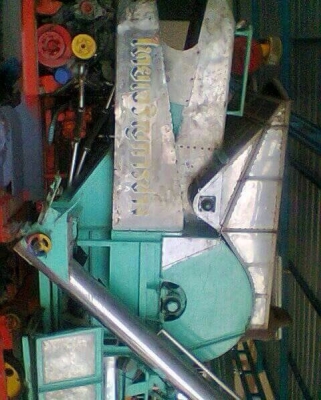 รถเกี่ยวไทยเจริญ รถเกี่ยวไทยเจริญ