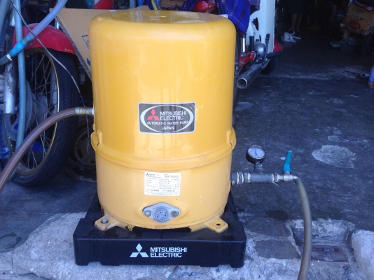 ขายปั้มน้ำอัตโนมัติ Mitsubishi 250W สภาพสวยมาก วิ่งนิ่มเดิมๆ ตรวจเช็คแรงดันเรียบร้อย ไม่มีรั่วซึม พร้อมใช้งาน