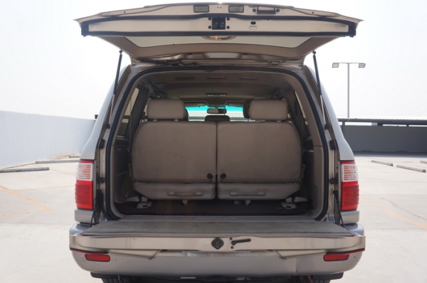 ขายด่วน Toyota Landcruiser VX100 Cygnus