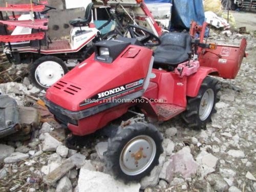 Made in Japan รถพรวนดินนั่งขับ   HONDA  MIGHTY-13R รหัสสินค้า : 14002098 Line ID: nihonmono หรือเพิ่มเติมไดที่ www.nihonmono.com