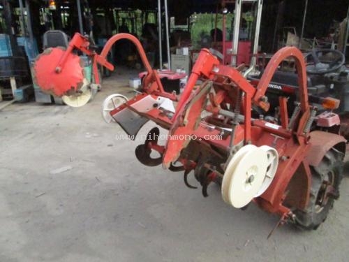 Made in Japan รถพรวนดินนั่งขับ  HONDA    MIGHTY-11 รหัสสินค้า : 14001778   Line ID: nihonmono หรือเพิ่มเติมไดที่ www.nihonmono.com