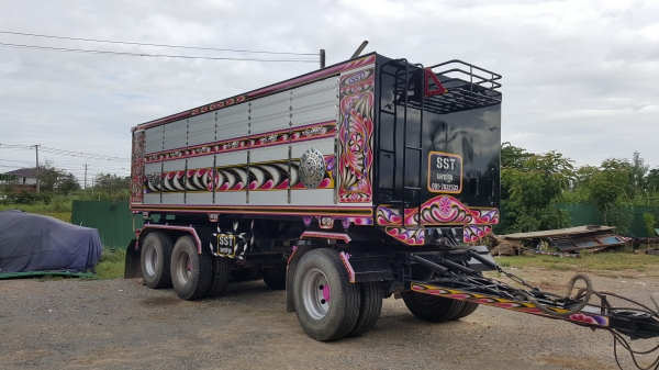 ขายหางพ่วง3คานแท้ยาว6.80ม.รถไม่ถึงปีสภาพเกือบ100\%เล่มพร้อมโอนยาง95\%