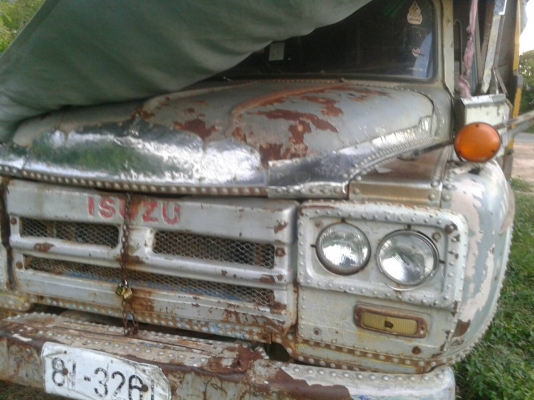 ขายเทเลอรหัวยาวISUZU 145HP สภาพสวยพร้อมใช้ ติดต่อได้ คุณ อ๊อฟ พิจิตร 086-737-9991