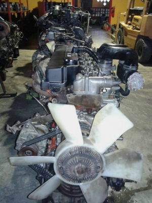 ขายเครื่องยนต์ 6HH1-210 แรงม้า เครื่องสวย ติดแน่นดีมาก