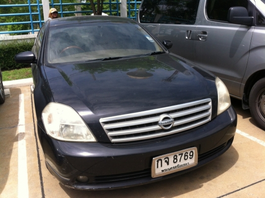 ขายด่วน TEANA ปี2004 2.3 สีดำ