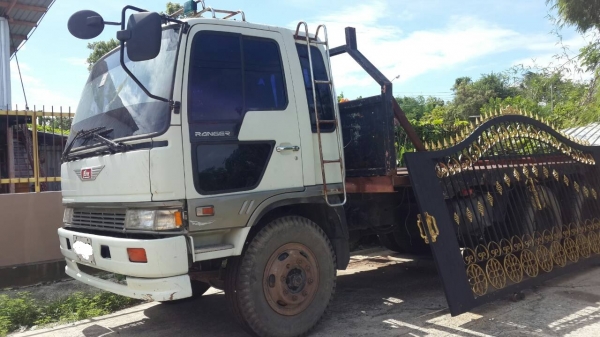 ขายเทเลอร์ 1เพลาหัวสิงห์ไฮเท็ก175hpพร้อมใช้ ติดต่อได้ คุณ อ๊อฟ พิจิตร 086-737-9991