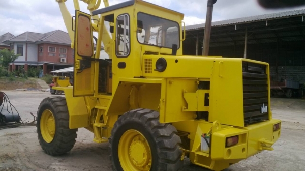 ขายรถตักVOLVOไม่มีบุ้งกี๋ให้ขายตามสภาพ รถใช้งาน ติดต่อได้ คุณอ๊อฟ พิจิตร 086-737-9991 ขายรถตักVOLVOไม่มีบุ้งกี๋ให้ขายตามสภาพ รถใช้งาน ติดต่อได้ คุณอ๊อฟ พิจิตร 086-737-9991