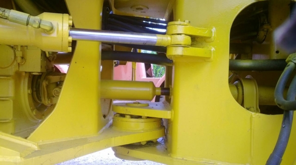 ขายรถตักVOLVOไม่มีบุ้งกี๋ให้ขายตามสภาพ รถใช้งาน ติดต่อได้ คุณอ๊อฟ พิจิตร 086-737-9991 ขายรถตักVOLVOไม่มีบุ้งกี๋ให้ขายตามสภาพ รถใช้งาน ติดต่อได้ คุณอ๊อฟ พิจิตร 086-737-9991