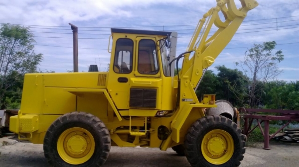 ขายรถตักVOLVOไม่มีบุ้งกี๋ให้ขายตามสภาพ รถใช้งาน ติดต่อได้ คุณอ๊อฟ พิจิตร 086-737-9991 ขายรถตักVOLVOไม่มีบุ้งกี๋ให้ขายตามสภาพ รถใช้งาน ติดต่อได้ คุณอ๊อฟ พิจิตร 086-737-9991