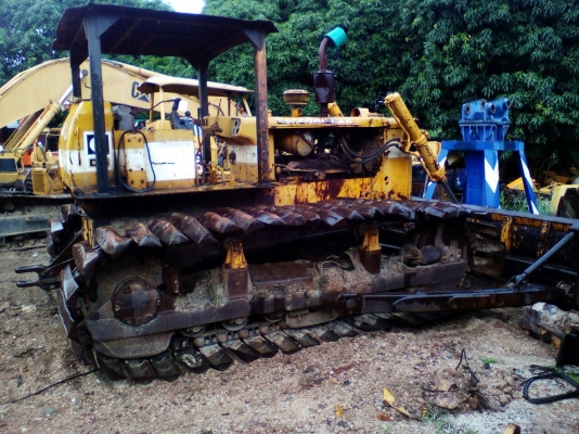 ขายแทรกเตอร์ตีนเป็ด D5Dเครื่อง44V ฝาบาง สภาพพร้อมใช้  ราคาต่อรองได้ ติดต่อได้ ที่คุณ อ๊อฟ พิจิตร 086-737-9991