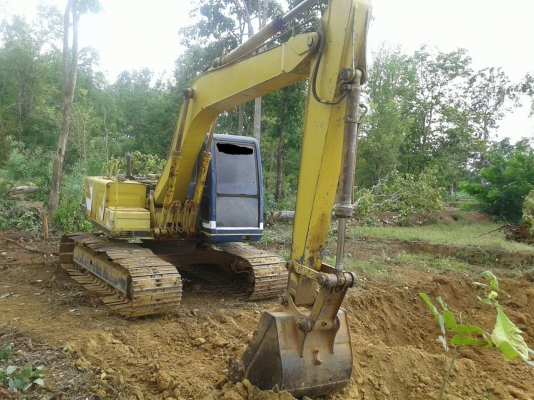 ขาย KOBELCO SK120 m3 สภาพสวยพร้อมใช้  ติดต่อได้ที่คุณ อ๊อฟ พิจิตร 086-737-9991