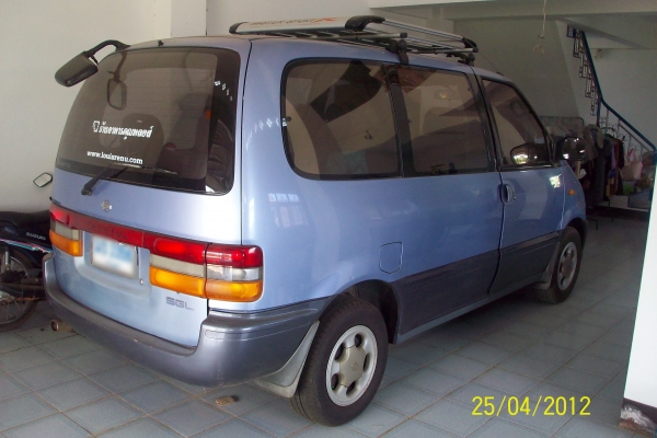 ขาย Nissan Serena หรือ แลก กระบะ 4 wd