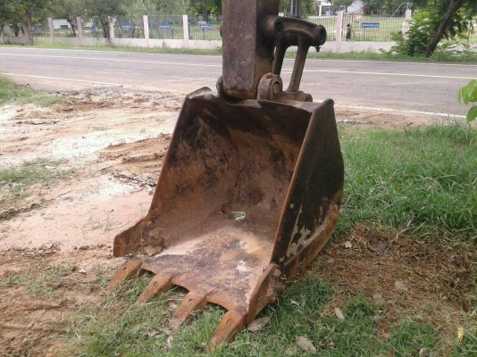 ขายด่วนแม็คโครPC60-5ราคาเบาๆโทร0843923995