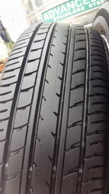 ขายล้อแม็ก Toyota vios/ yaris 15" พร้อมยางปี15 สนใจติดต่อเล็กคลองสามครับ 081-3747940