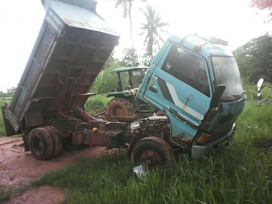 ขายISUZU KSเปลี่ยนเครี่องเป็น4HL 150แรงม้า แอร์ เพาเวอร์ ลงเล่มแล้วหัวยกได้ยาง825เฟีองท้ายFหน้าหลังพร้อมใช้งาน ติดต่อคุณอ๊อฟ พิจิตร 086-737-9991