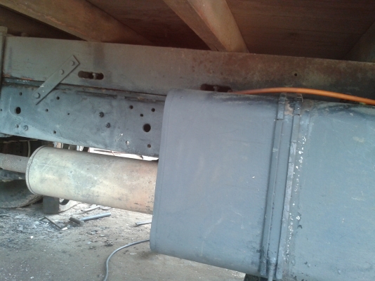 ขายรถโดยสาร ISUZU  6ล้อ หัว NPR 115 HP ป้ายดำ  รถปี 2546 เครื่องยังแน่นๆเลยครับ ( มีวิดีโอ)