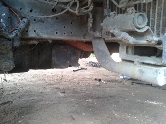 ขายรถโดยสาร ISUZU  6ล้อ หัว NPR 115 HP ป้ายดำ  รถปี 2546 เครื่องยังแน่นๆเลยครับ ( มีวิดีโอ)