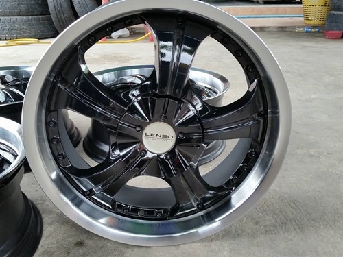 ขายล้อ LENSO ขอบ17 4รู100หน้า7 ET38 4 ล้อ ขายล้อ LENSO ขอบ17 4รู100หน้า7 ET38 4 ล้อ