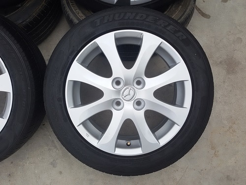ขายล้อแม็ก Mazda2 ขอบ15ยาง185/55/15 ปี 12 4 ล้อ ขายล้อแม็ก Mazda2 ขอบ15ยาง185/55/15 ปี 12 4 ล้อ