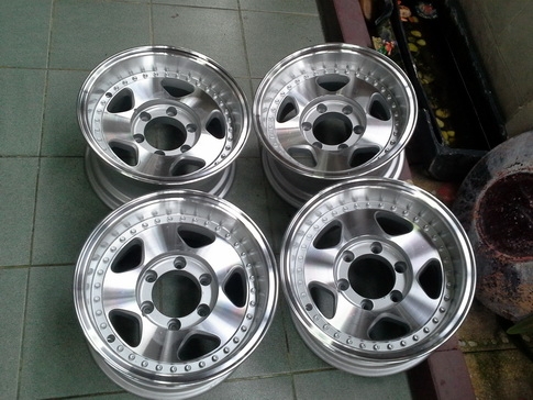 Max ลายแบรดเลย์ 6/139 ขอบ15*8 ET-25  สภาพสวยๆ 1ชุด