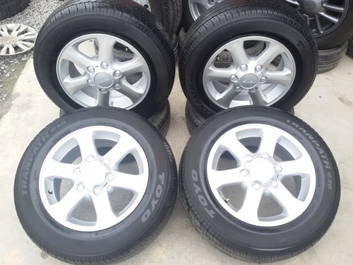 ขายล้อแม็กISUZU ขอบ16ยาง215/65/16 ปี 13  4 ล้อ