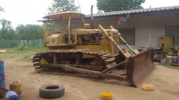ขายครับ รถแทรคเตอร์__D5B เครี่องใดรเร็ก10Z พร้อมใช้งานครับ