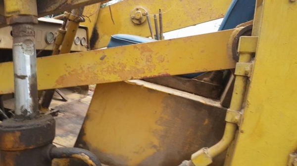 ขายรถตักtoyota สภาพพร้อมใช้งาน เครื่อง6สูบ ขายรถตักtoyota สภาพพร้อมใช้งาน เครื่อง6สูบ