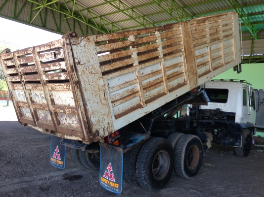 ขาย 10 ล้อดั้ม 2 เพลา มิตซู เทอโบ แท้ ซีเรียล 7100 เดิมๆ สนใจติดต่อโดยตรง 081-4283210