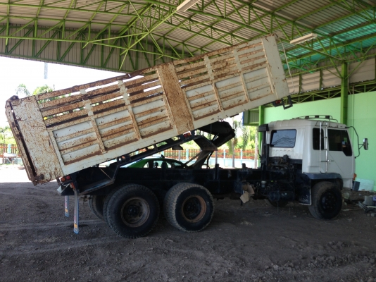 ขาย 10 ล้อดั้ม 2 เพลา มิตซู เทอโบ แท้ ซีเรียล 7100 เดิมๆ สนใจติดต่อโดยตรง 081-4283210