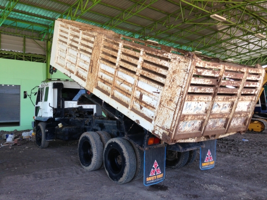 ขาย 10 ล้อดั้ม 2 เพลา มิตซู เทอโบ แท้ ซีเรียล 7100 เดิมๆ สนใจติดต่อโดยตรง 081-4283210