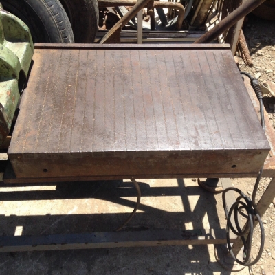 ****** Sold Out!! ****** แม่เหล็กไฟฟ้า ขนาด 400*600 เดิมใช้อยู่กับเจียราบ สภาพสวย พร้อมใช้ 089-2499-123 นครปฐม