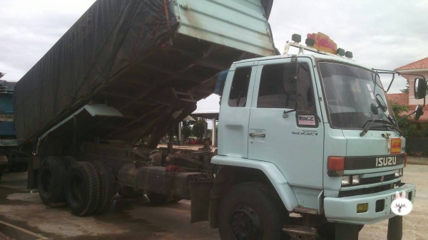ISUZU ROCKY 240 แรง นางฟ้าแท้ รถสวย แม่ดั๊มพ์สามมิตร แผ่นเฉียง ลูกดั๊มพ์ RCK สามเพลา สนใจติดต่อ 0835601591 หรือ 0903494058