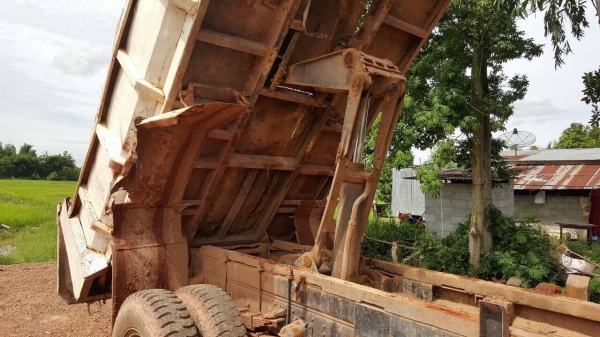 ขาย 6 ล้อดั้ม FUSO FK455 ช่วงล่างเบรคใหญ่ เพลาบุ๋ม เครื่อง 6D14 165 แรงม้า คัสซีสวยตลอดเส้น พวงมาลัยพาวเวอร์ ทะเบียนพร้อมโอนครับ