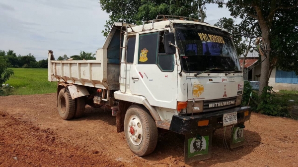 ขาย 6 ล้อดั้ม FUSO FK455 ช่วงล่างเบรคใหญ่ เพลาบุ๋ม เครื่อง 6D14 165 แรงม้า คัสซีสวยตลอดเส้น พวงมาลัยพาวเวอร์ ทะเบียนพร้อมโอนครับ