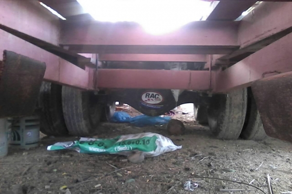 ขายเทรลเลอร์ ลากรถเกี่ยวใหญ่ เสื้อเพลา 10 ล้อ ขอบ 16"ยาง 8.25 / 4 เส้น ขายเทรลเลอร์ ลากรถเกี่ยวใหญ่ เสื้อเพลา 10 ล้อ ขอบ 16"ยาง 8.25 / 4 เส้น