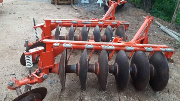 ขายผานพรวนตราช้าง6x24 เฮฟวี่พลัส ตัวใหม่ สภาพสวยมาก เดิมๆพร้อมใช้ ขายผานพรวนตราช้าง6x24 เฮฟวี่พลัส ตัวใหม่ สภาพสวยมาก เดิมๆพร้อมใช้