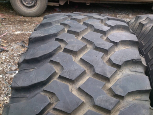 ขายยาง BF mud 32&times;11.50R15 จำนวน 4 เส้น 2200
