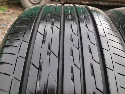 ขายยางบริดสโตน ทูรันซ่า 205/55R16 ยางสัปดาห์ที่28ปี14 ดอกยางหนาลึกสดเท่ากันไม่แตกลายไม่ร้าวไม่กินข้างไม่มีปะ สวยๆ จำนวน 1 ชุด 4200