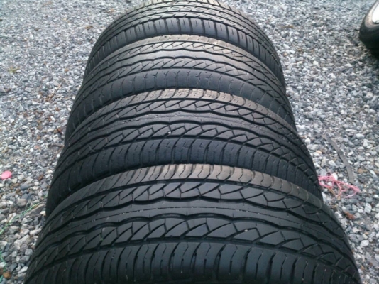 ขายแม็ก HONDA 4รูขอบ15 พร้อมยาง MAXXIS 185/55R15 ปี10 ถูกๆ จำนวน 1 ชุด