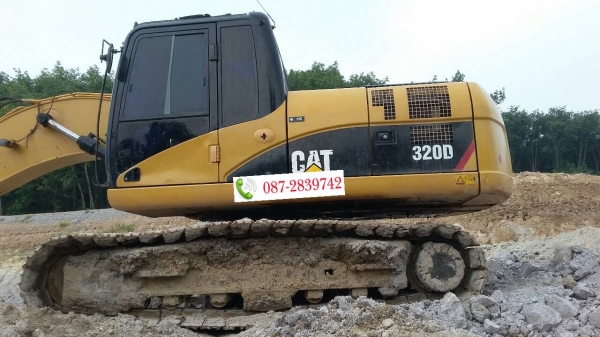 ขายแบคโฮ CAT 320 D 13,XXX ชม.