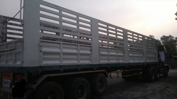 ขายด่วนหัวลาก ud 320. แรงม้า ขายด่วนหัวลาก ud 320. แรงม้า