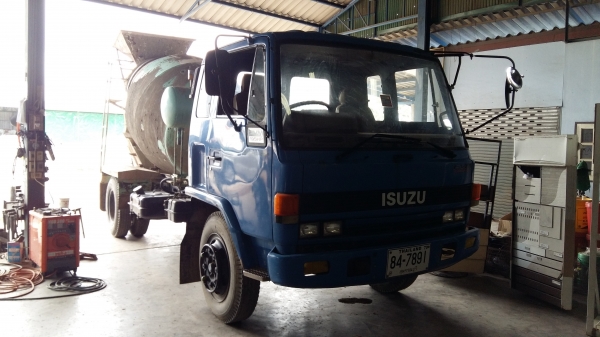 ขายด่วนครับ รถโม่ปูน ขนาด 3 คิว (ยังไม่ได้ลงเล่มทะเบียน)