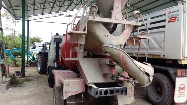 ขายด่วนครับ รถโม่ปูน ขนาด 2 คิว (ยังไม่ได้ลงเล่มทะเบียน)