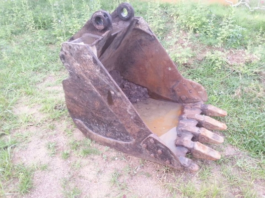 ขายบุ้งกี้ pc 120 สภาพดี ครับซื้อมาขายรถไปก่อนเลยไม่ได้ใช้