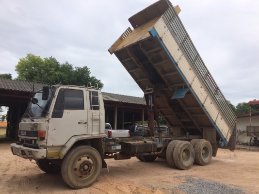 สิบล้อ อีซูซุ ร็อค FXZ 210 สโลส 2เพา ดั้มมีเนียม แอร์ เวอร์ ทิฟฟี สภาพดีสวยเดิมพรัอมใช้ ทะเบียนพร้อมโอน