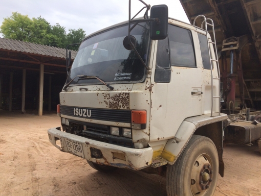 สิบล้อ อีซูซุ ร็อค FXZ 210 สโลส 2เพา ดั้มมีเนียม แอร์ เวอร์ ทิฟฟี สภาพดีสวยเดิมพรัอมใช้ ทะเบียนพร้อมโอน