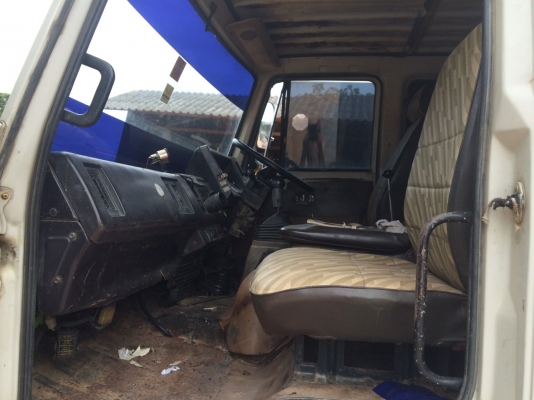 สิบล้อ อีซูซุ ร็อค FXZ 210 สโลส 2เพา ดั้มมีเนียม แอร์ เวอร์ ทิฟฟี สภาพดีสวยเดิมพรัอมใช้ ทะเบียนพร้อมโอน