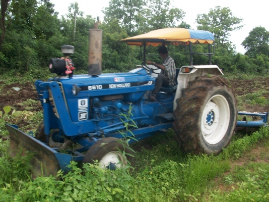 ขายฟอร์ด 77 T3 สภาพสวยมากครับ เอาไปใช้ลืมครับ ทะเบียนไม่ขาดเอกสารพร้อมโอน